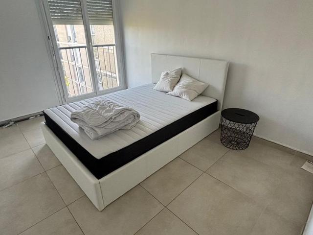 Location Appartement 4 pièces 73m² MARIGNANE 13700