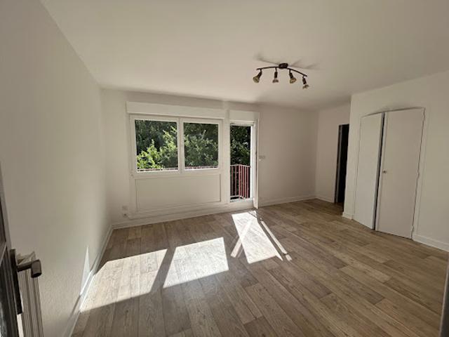 Location Appartement 4 pièces 70.21 m2 Quimper