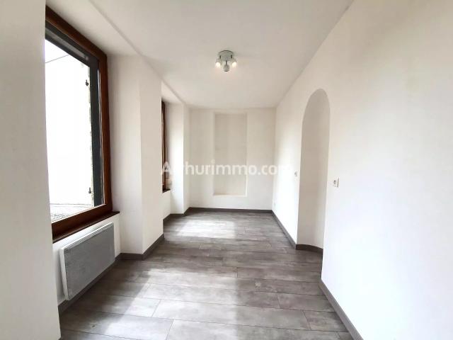 Location Appartement 4 pièces 71 m2 à Lons le Saunier