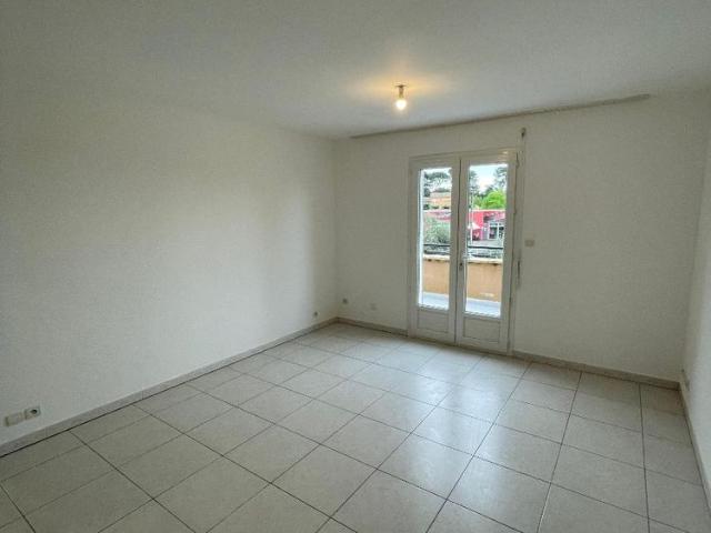 Location Appartement 4 pièces 71m² ALES 30100