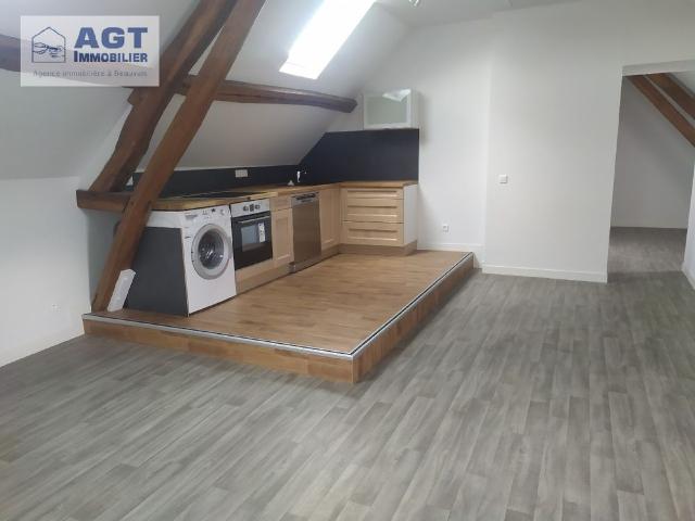 Location Appartement 4 pièces 71m² ALLONNE 60000