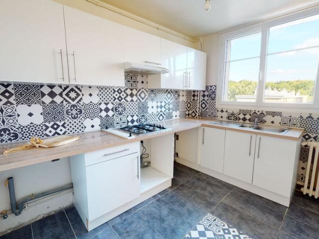 Location appartement 4 pièces, 72.15m², Bougival