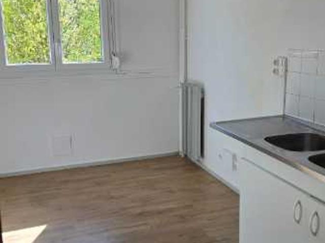 Location: Appartement 4 pièces 72 m2 – VALENTIGNEY