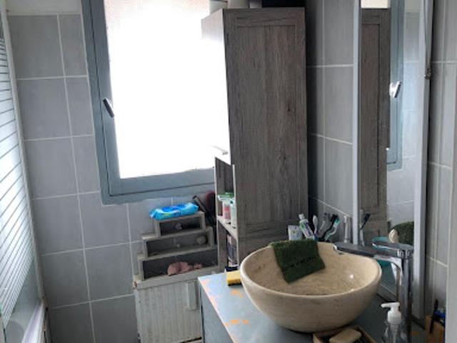 Location Appartement 4 pièces 72 m2 Apt