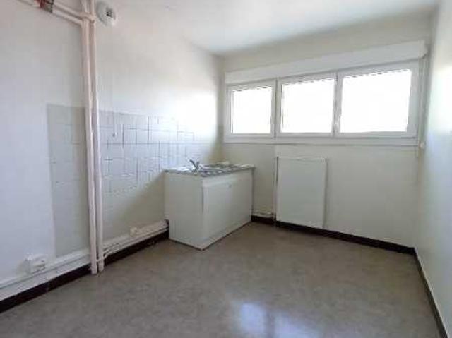 Location: Appartement 4 pièces 72 m2 – MONTBELIARD