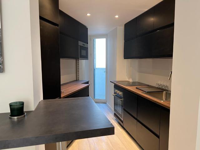 Location Appartement 4 pièces 72m² MARSEILLE 5ème