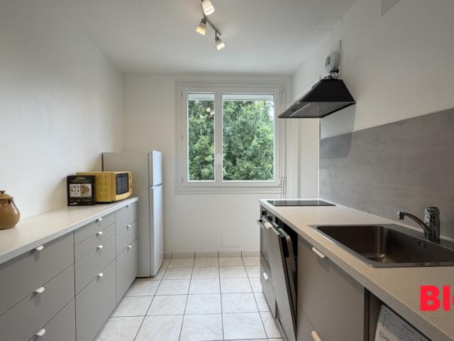 Location Appartement 4 pièces 72m² RENNES 35200