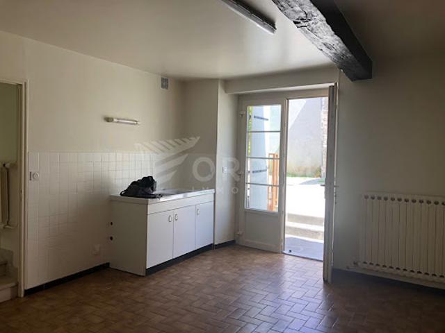 Location Appartement 4 pièces 77.5 m2 Tanlay