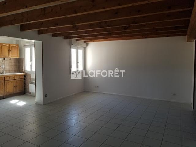 Location Appartement 4 pièces 77.9 m2 Ascoux