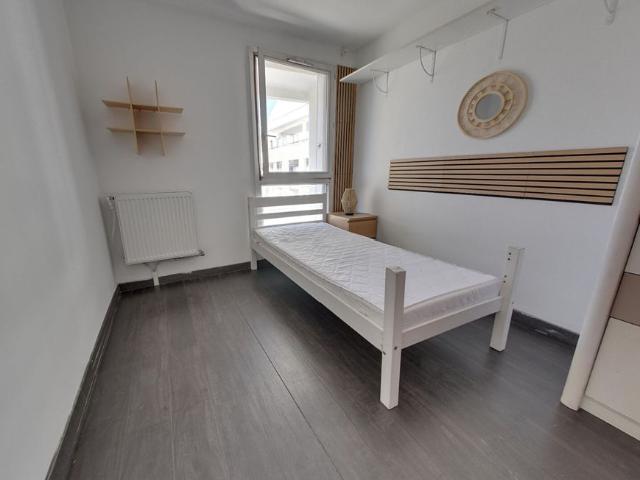 Location appartement 4 pièces, 77.08m², Rosny sous Bois