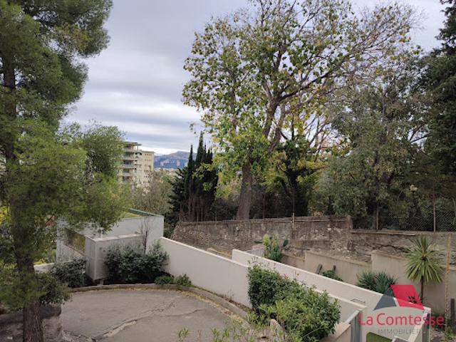Location Appartement 4 pièces 77.12 m2 Marseille 8ème