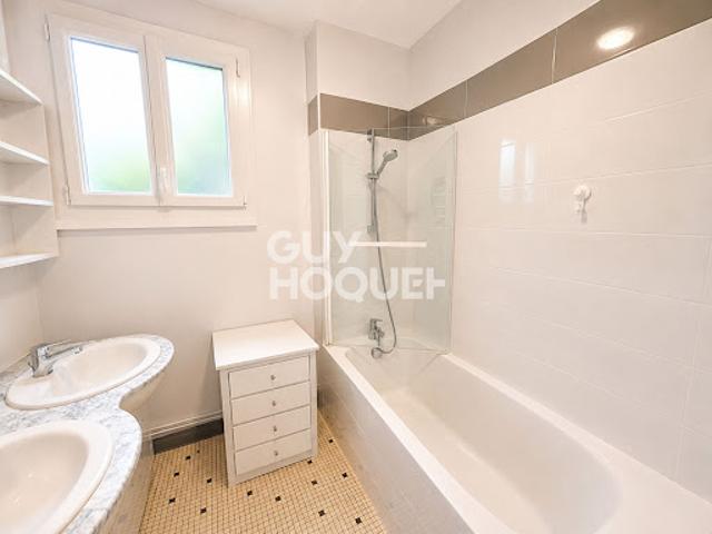 Location Appartement 4 pièces 80.76 m2 Saint Cyr sur Loire