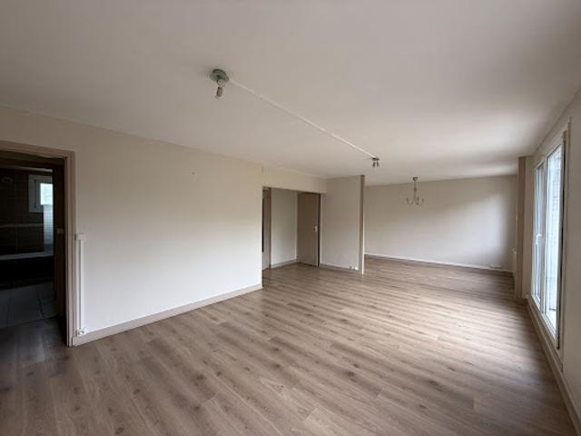 Location Appartement 4 pièces 77.31 m2 Romilly sur Seine