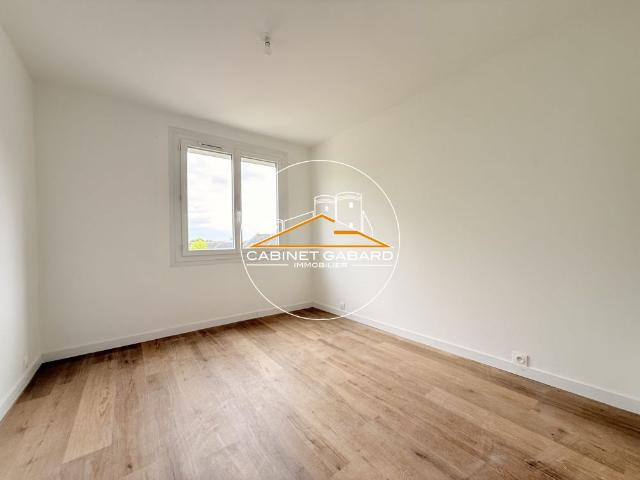 Location Appartement 4 pièces 77m² ANGERS 49000