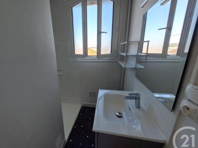 Location Appartement 4 pièces 77m² BRIVE LA GAILLARDE 19100