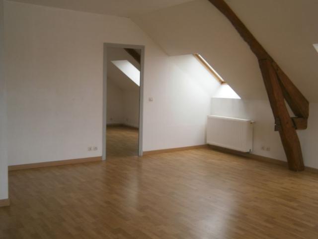 Location Appartement 4 pièces 77m² MORET SUR LOING 77250