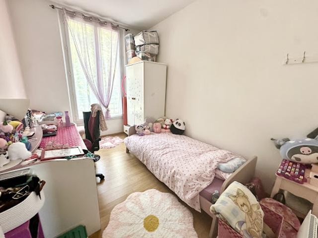 Location Appartement 4 pièces 74.77 m2 Melun