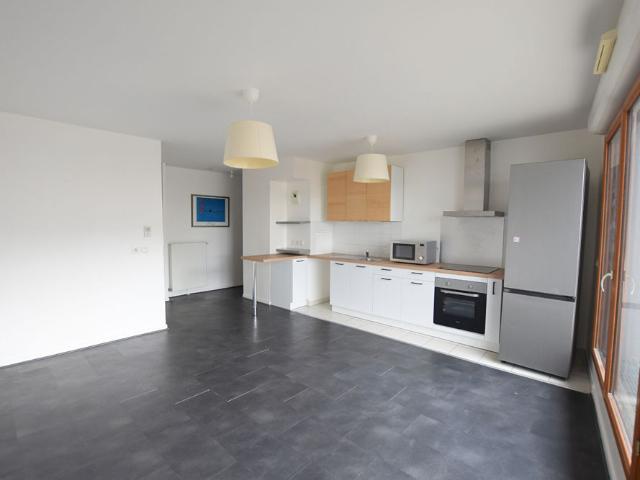 Location appartement 4 pièces, 74.26m², Cergy