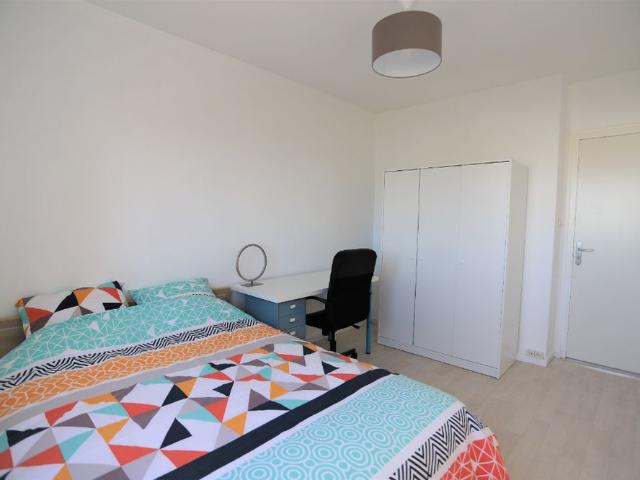 Location Appartement 4 pièces 74m²
