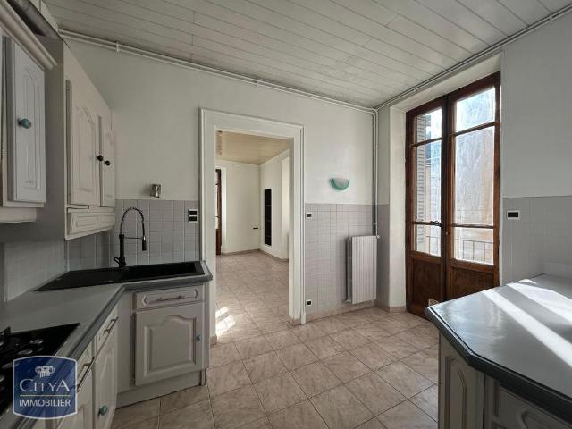 Location Appartement 4 pièces 74m² CHAMBERY 73000