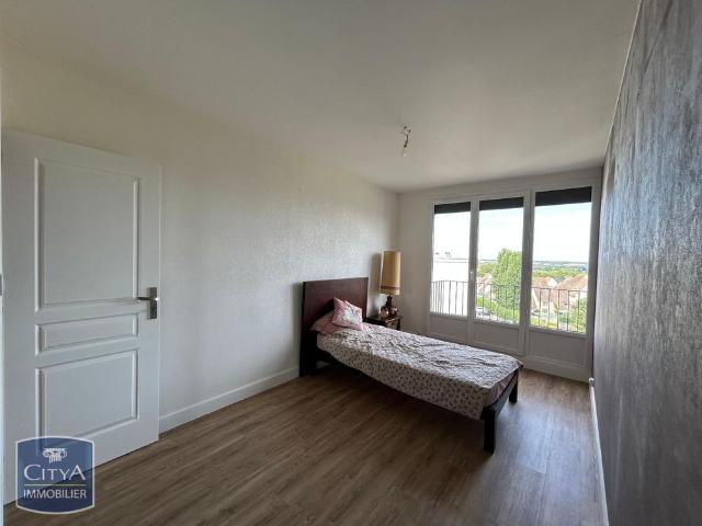 Location Appartement 4 pièces 74m² BEAUVAIS 60000