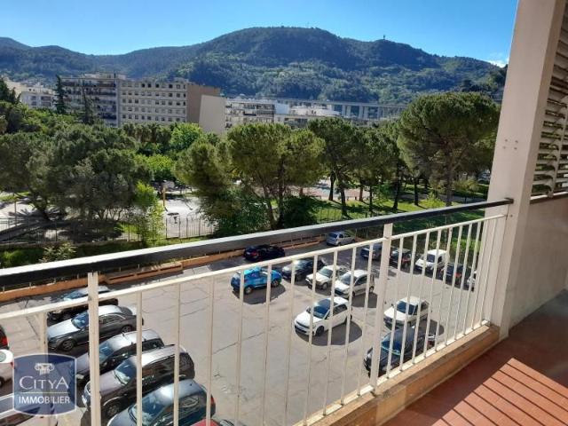 Location Appartement 4 pièces 74m² NICE 06300