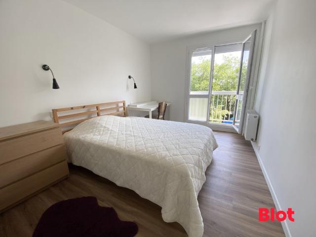 Location Appartement 4 pièces 74m² RENNES 35000