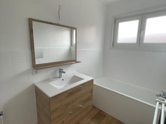 Location Appartement 4 pièces 75 m2 Coudekerque Branche