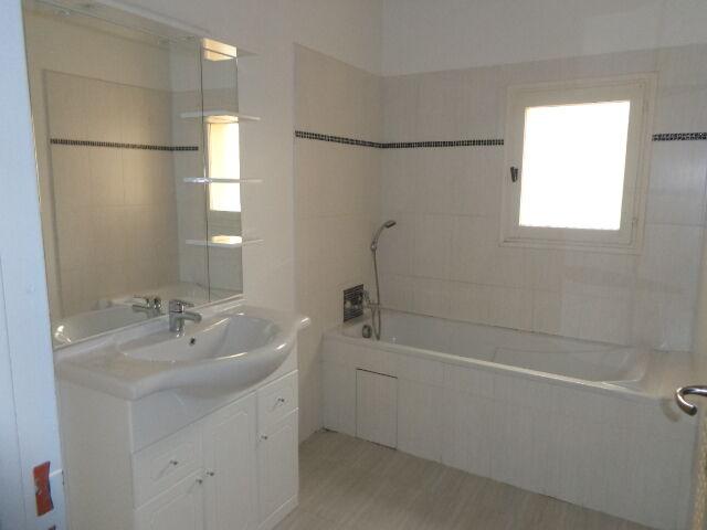 Location appartement 4 pièces 75 m² à Draguignan 83300