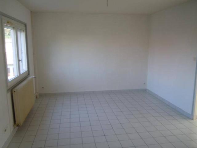 Location appartement 4 pièces 75 m² à Mâcon 71000 5 810 €