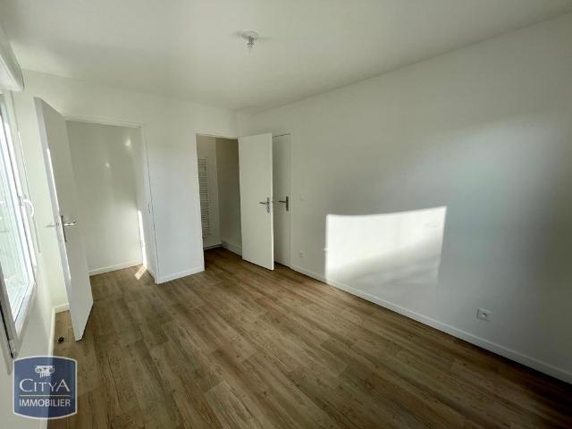 Location Appartement 4 pièces 75m² CHENOVE 21300