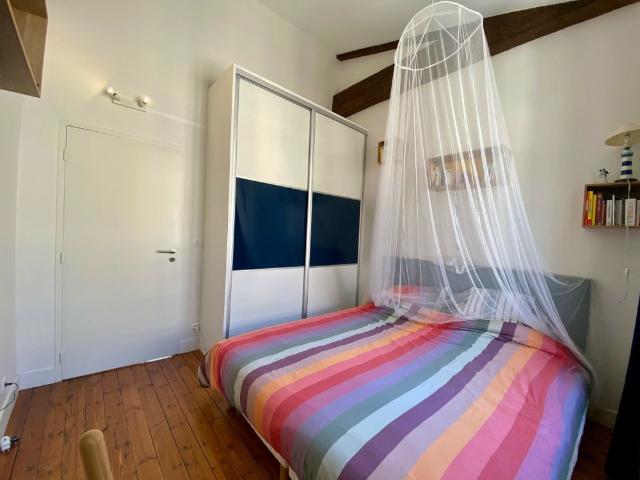 Location Appartement 4 pièces 75m² BORDEAUX 33100