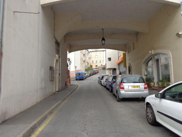 Location Appartement 4 pièces 75m² DRAGUIGNAN 83300
