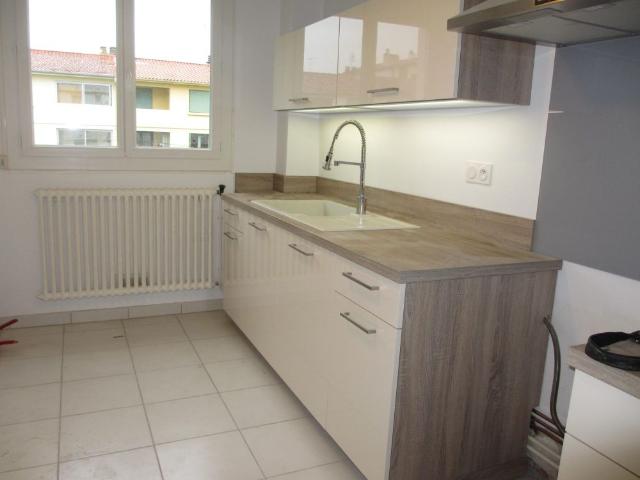 Location Appartement 4 pièces 75m² MONTAUBAN 82000