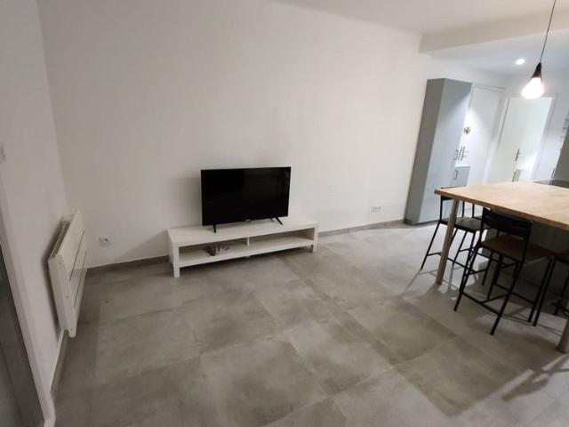 Location Appartement 4 pièces 75m² MONTPELLIER 34000
