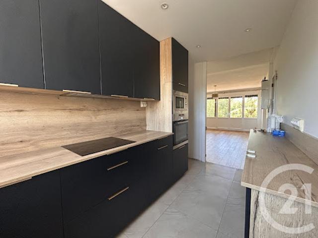 Location Appartement 4 pièces 76.03 m2 La Varenne Saint Hilaire