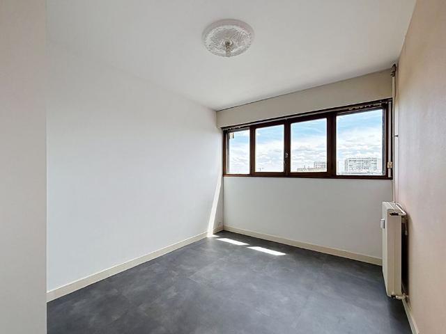 Location appartement 4 pièces, 76.00m², Angers