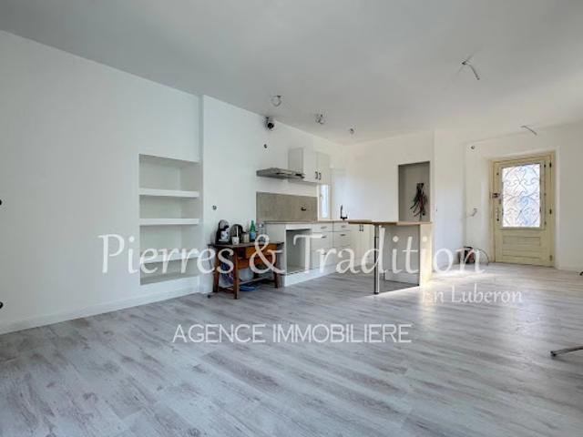 Location Appartement 4 pièces 76 m2 Céreste