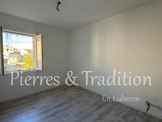 Location Appartement 4 pièces 76 m2 Céreste