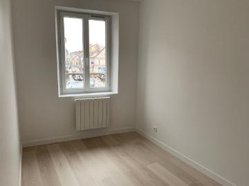 Location Appartement 4 pièces 76m²