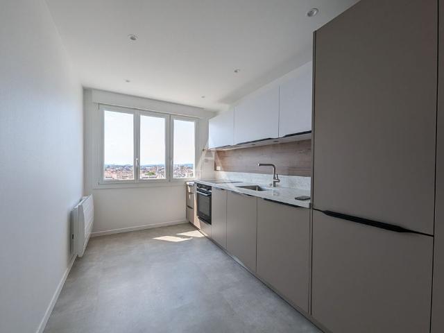 Location Appartement 4 pièces 76m²