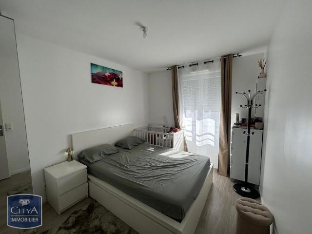Location Appartement 4 pièces 76m² CORBEIL ESSONNES 91100