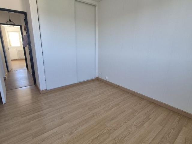 Location Appartement 4 pièces 76m² MAUBEUGE 59600