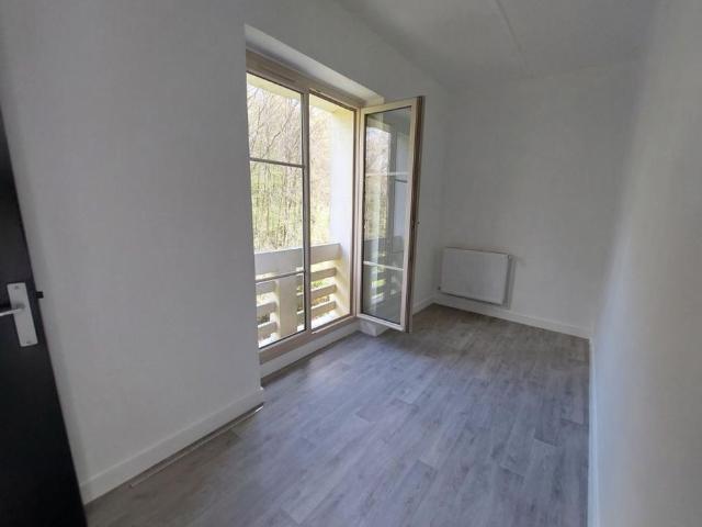 Location Appartement 4 pièces 76m² ROUXMESNIL BOUTEILLES 76370