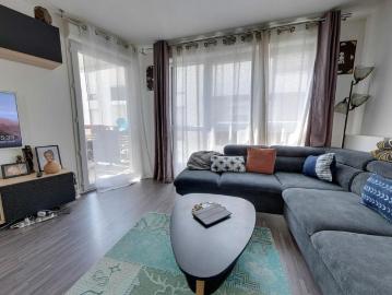 Location appartement 4 pièces, 78.00m², Romainville
