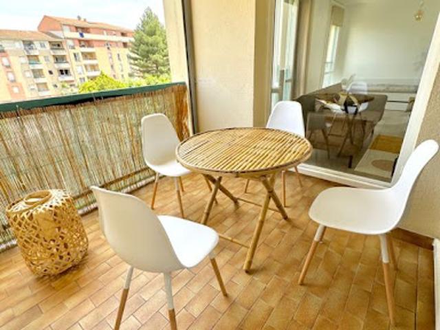 Location Appartement 4 pièces 78 m2 Aubagne