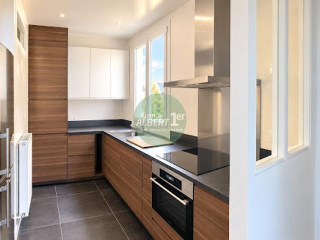 Location Appartement 4 pièces 78 m2 Sainte Adresse