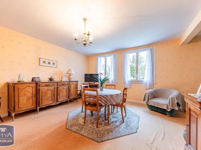 Location Appartement 4 pièces 78m² BOURGES 18000