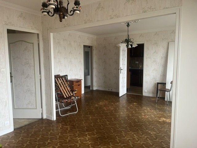 Location Appartement 4 pièces 78m² GRANVILLE 50400