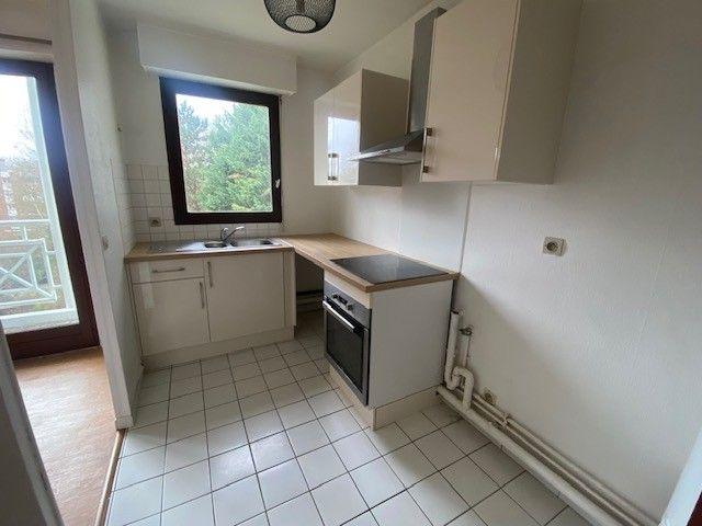 Location Appartement 4 pièces 78m² LAMBERSART 59130